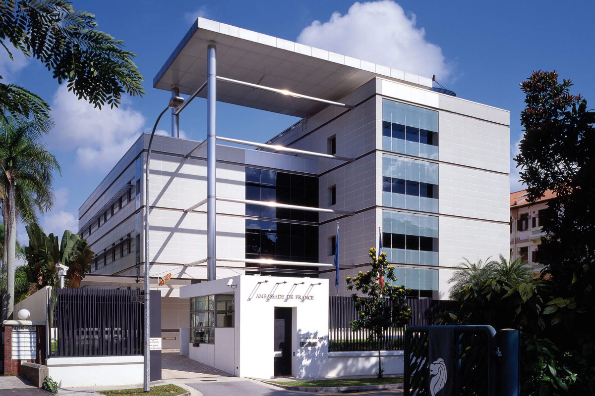 L'Ambassade de France sgp-facade