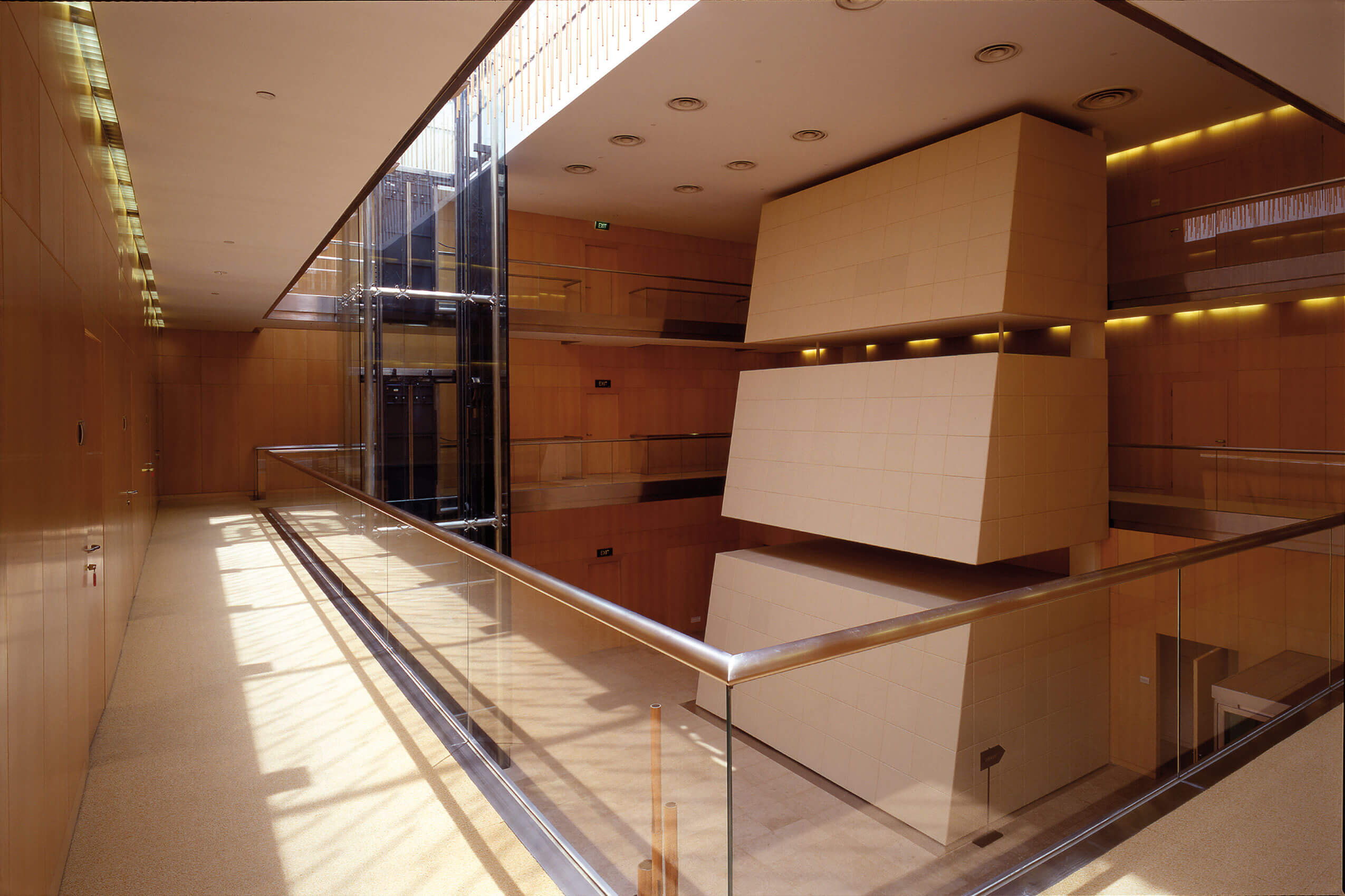 L'Ambassade de France sgp-atrium-etage