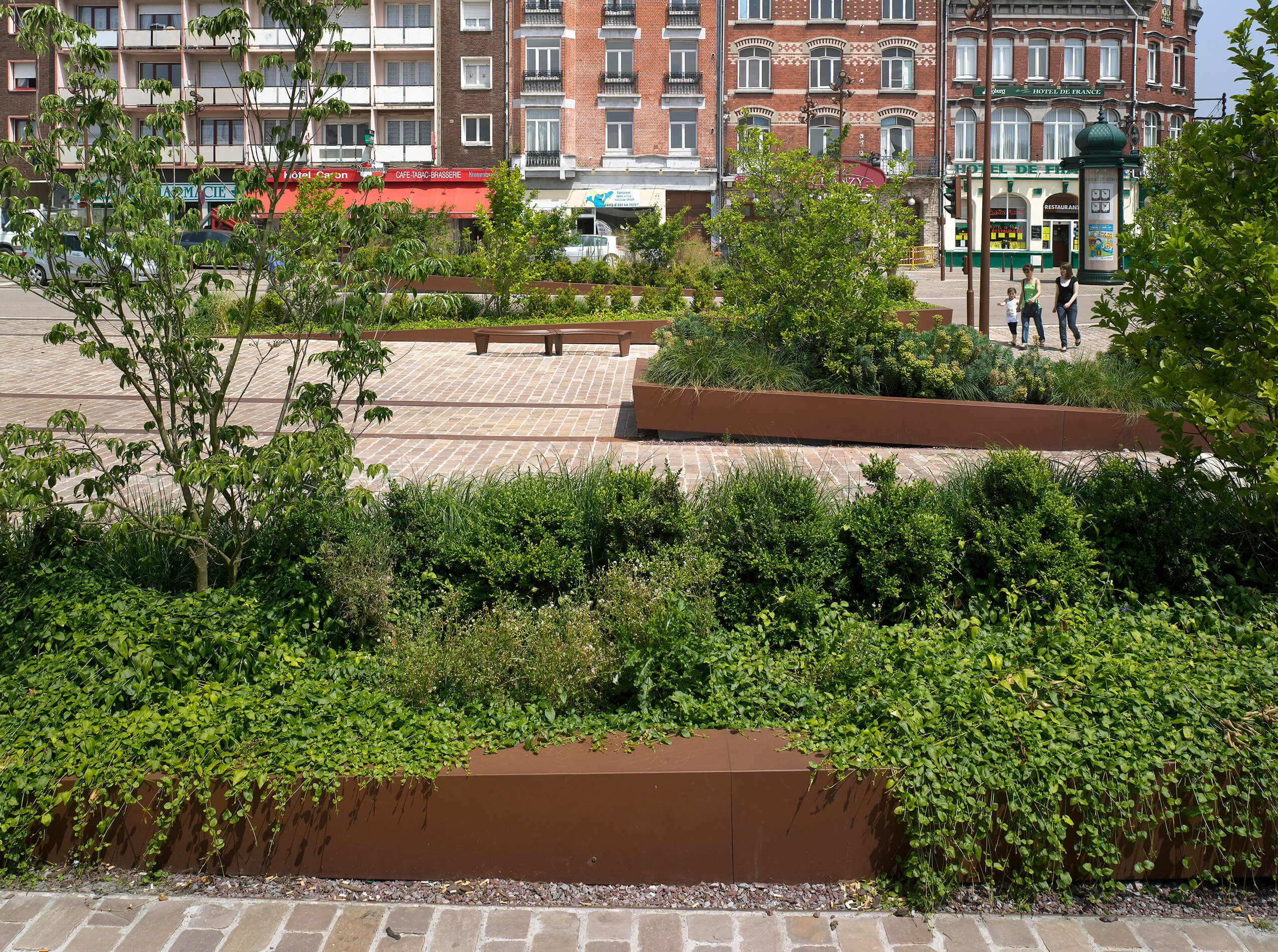 Le pôle d’échanges multimodal de la gare richez_lens_0709_03