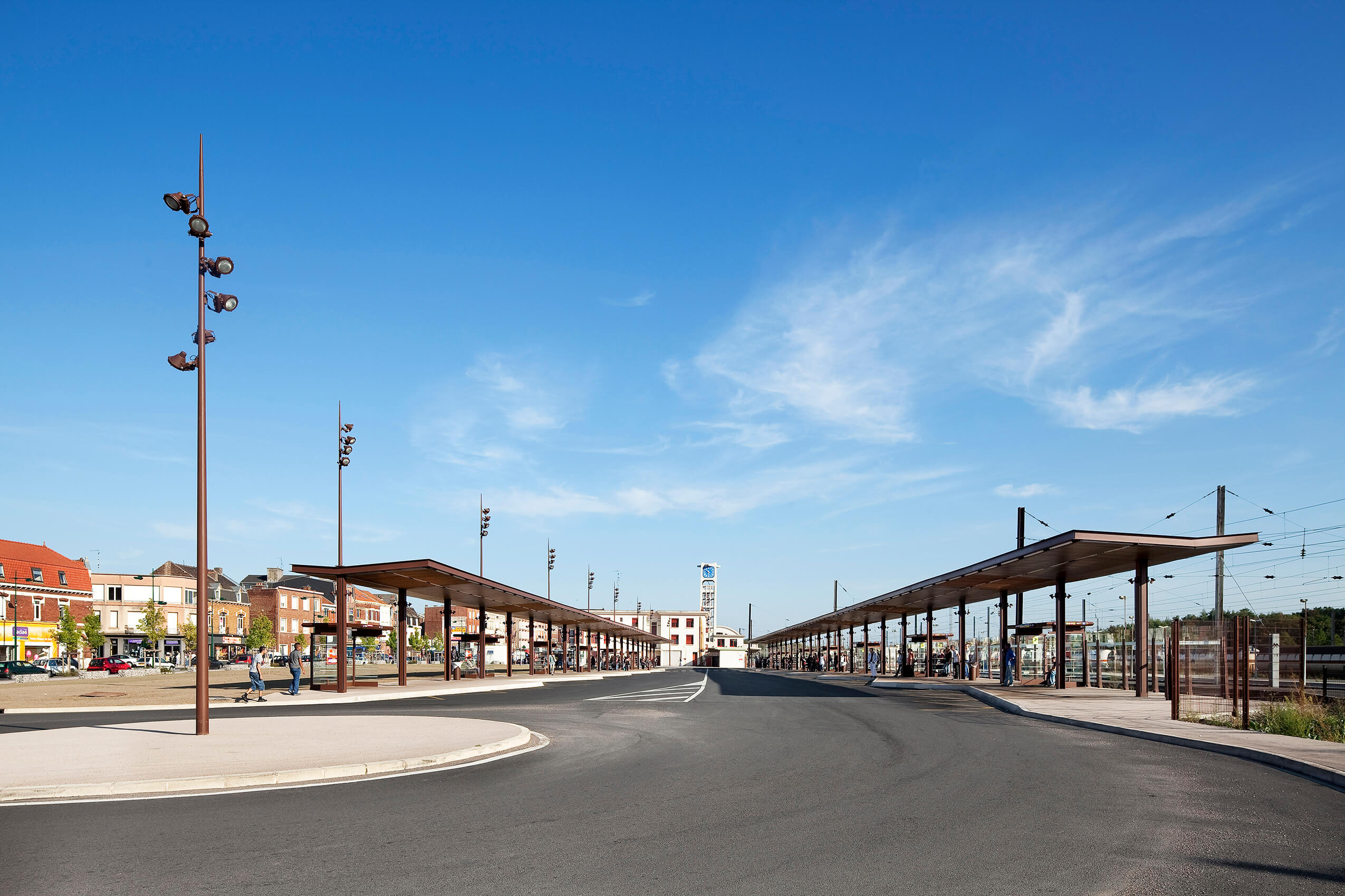 Le pôle d’échanges multimodal de la gare richez_lens_0909_12